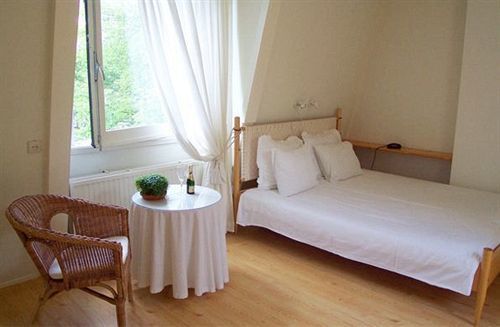 Bed And Breakfast Amsterdam Exterior photo